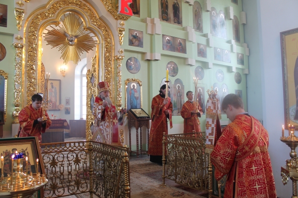 Епископ Василий совершил Всенощное бдение накануне дня памяти свт. Стефана Великопермского 
