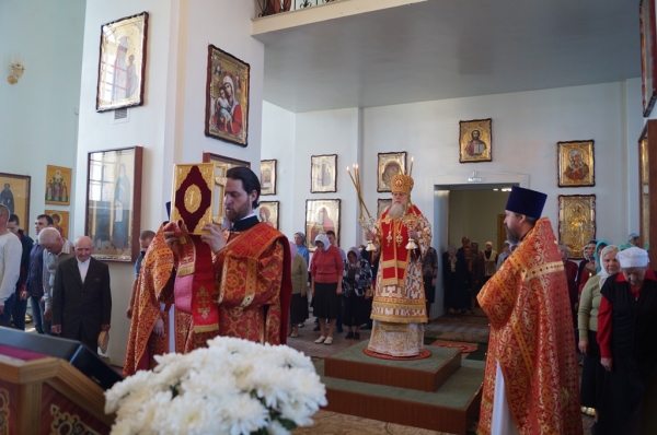 В день памяти апостола и евангелиста Марка епископ Василий совершил Божественную литургию в Свято-Лонгиновом храме