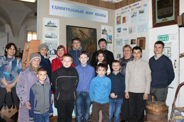 В Яренске в рамках выставочного проекта состоялось мероприятие «Образы святых на иконах»