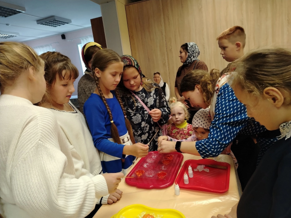 В Воскресной школе при Успенском храме г. Вельска начался новый учебный год