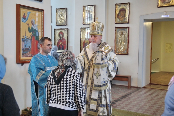 Накануне Благовещения Пресвятой Богородицы епископ Василий совершил Всенощное бдение в Коряжме