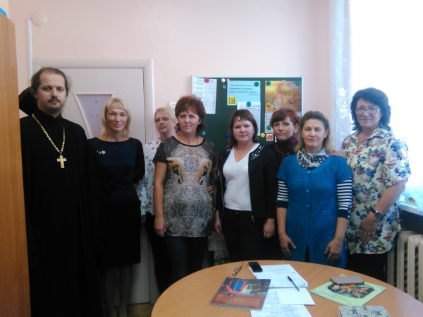 Котласский священник принял участие в организационном собрании православного семейного клуба