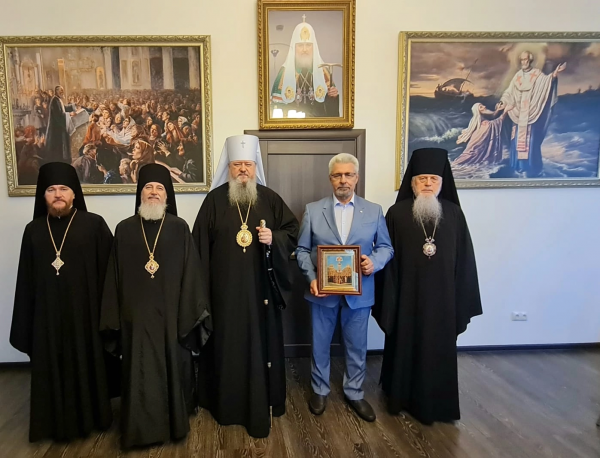 Епархии Архангельской митрополии и региональная Общественная палата подписали соглашение о сотрудничестве 