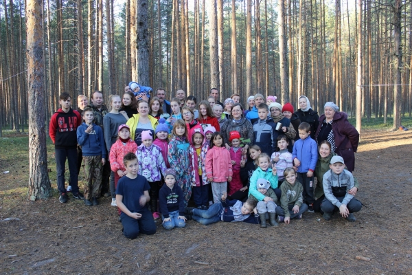 Лесным походом начался новый учебный год в Кулойской Воскресной школе 