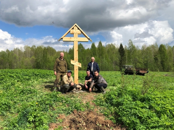 На месте утраченной Кленовской Иоанно - Предтеченской пустыни установлен поклонный Крест