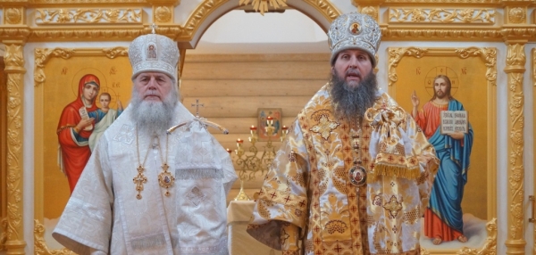 Митрополит Даниил и епископ Василий совершили Чин великого освящения храма в Павлицево