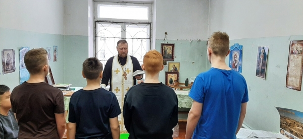 Воспитанники Няндомской спецшколы приняли Таинство Крещения