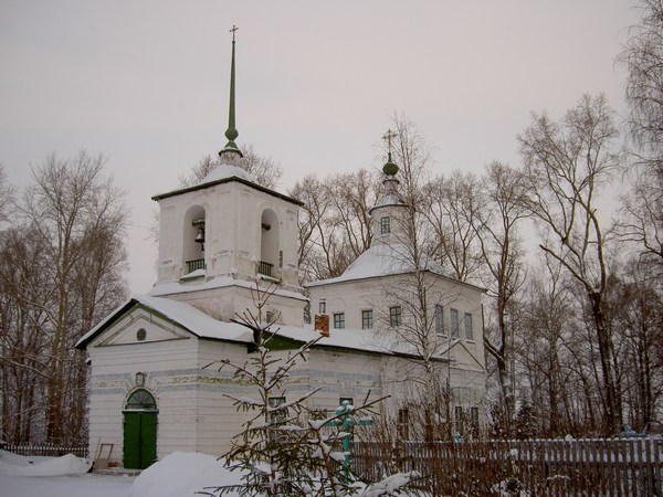 Епископ Василий посетил Свято-Троицкий храм с. Красноборск