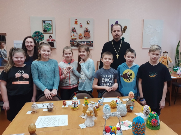 Котласский священник принял участие в определении победителей конкурса «Пасхальное яйцо-2020»