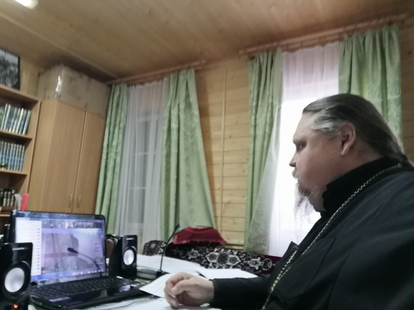 Протоиерей Олег Ежов принял участие в вебинаре «Развитие взаимодействия Церкви и казачества на территории СЗФО»