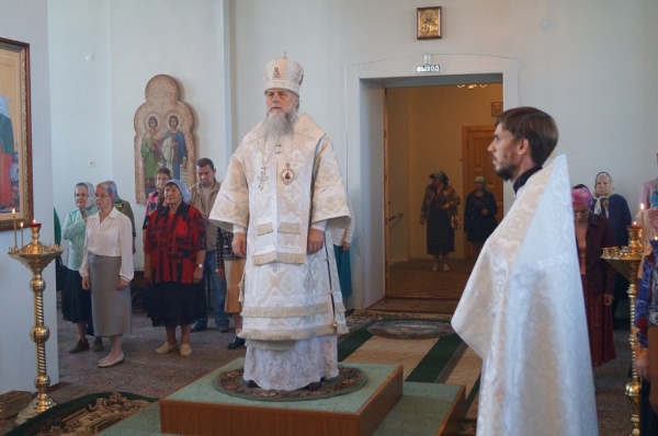 Епископ Василий возглавил Божественную литургию в день памяти Рождества Пророка, Предтечи и Крестителя Господня Иоанна