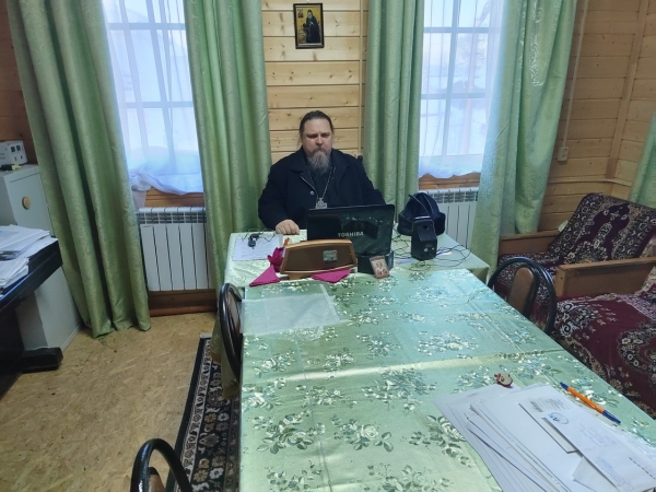 Протоиерей Олег Ежов принял участие в вебинаре с председателем Синодального комитета по взаимодействию с казачеством