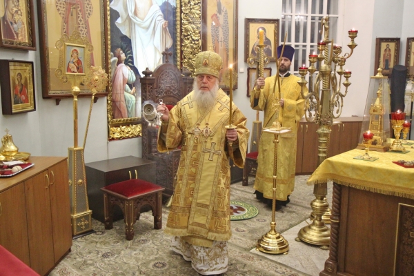 Накануне Недели 23-й по Пятидесятнице епископ Василий совершил Всенощное бдение в Коряжме