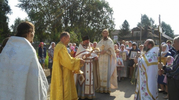 Храм в Шенкурске отметил Престольный праздник