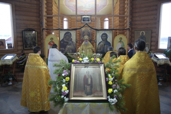 В день своего тезоименитства епископ Василий совершил Литургию в храме св. Иоанна Предтечи д. Заручевская