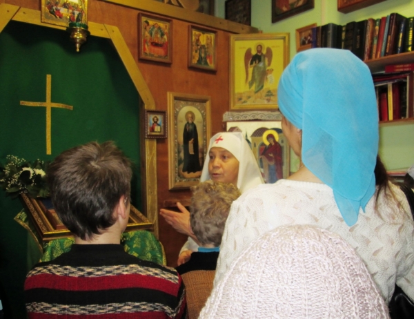 Храм при Котласской больнице посетили воспитанники Вычегодской Воскресной школы