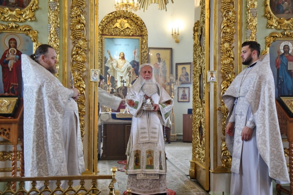 В праздник Вознесения Господня епископ Василий совершил Божественную литургию в Коряжме