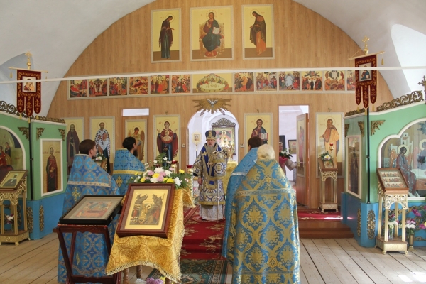 Епископ Василий совершил Божественную литургию в храме св. Илии Пророка с. Ильинско-Подомское