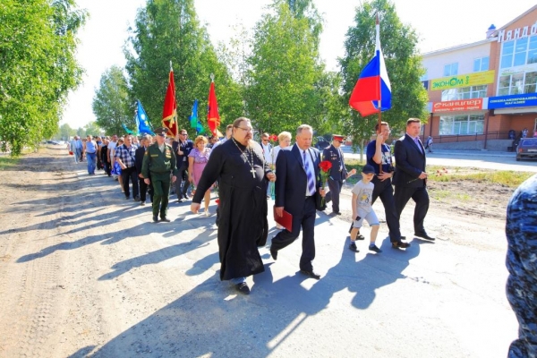 Парад защитников Отечества в Няндоме.