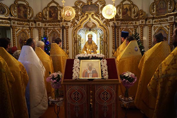 В день памяти Обрезания Господня епископ Василий совершил Литургию в кафедральном храме г. Котласа