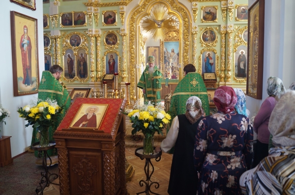 Епископ Василий совершил Божественную литургию в день памяти прп. Лонгина Коряжемского