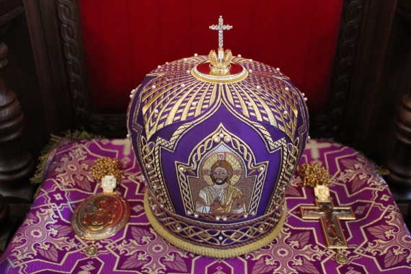 Расписание богослужений епископа Василия 9-10 апреля 2022 года