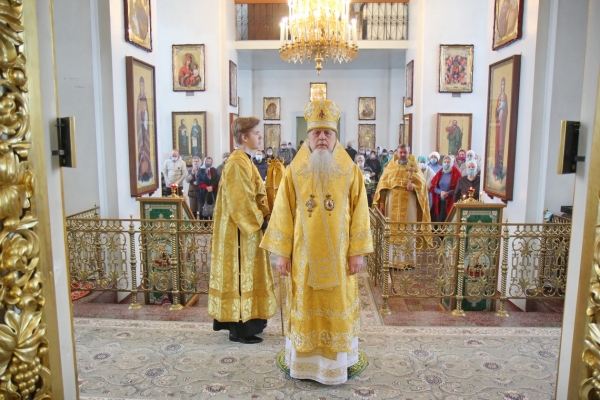 В день памяти мч. Трифона епископ Василий совершил Божественную литургию