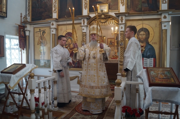 В день памяти святых отцов I Вселенского Собора епископ Василий совершил Литургию в Вельске
