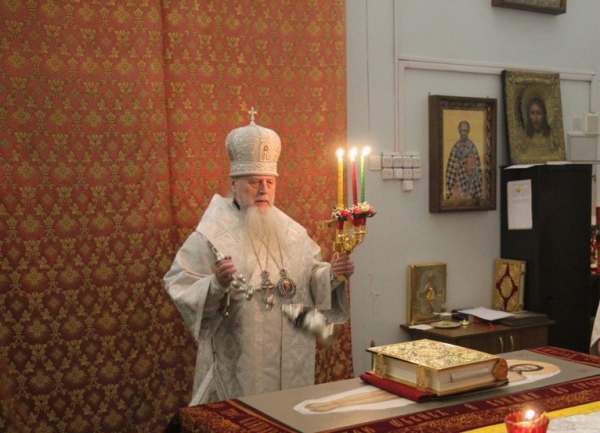 Епископ Василий возглавит праздничное Пасхальное Богослужение в храме прп. Лонгина Коряжемского