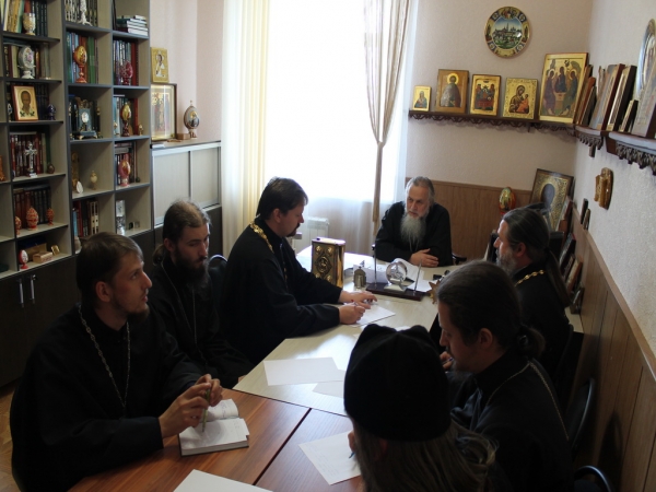 Собрание руководителей епархиальных отделов прошло в Котласской епархии
