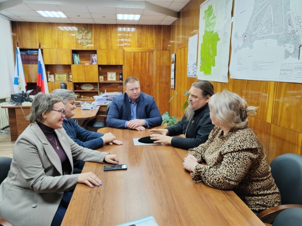 Благочинный Няндомского округа встретился с Главой района