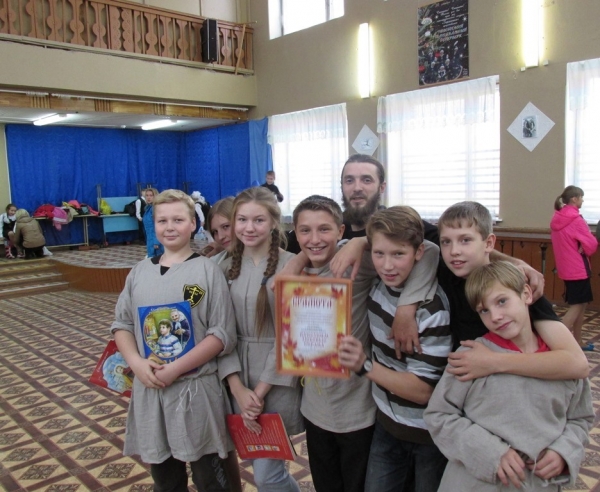 В Плесецке прошел фестиваль воскресных школ «Наполним любовию сердца»