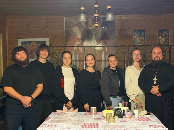 Очередная встреча молодежного клуба «Благодать» прошла в Няндоме