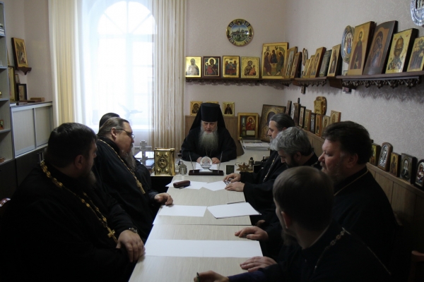 Епископ Василий провел совещание с благочинными и настоятелями приходов