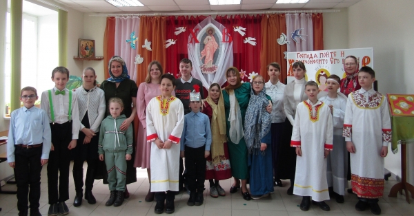 В Духовно-просветительском центре г. Котласа прошел Пасхальный концерт 