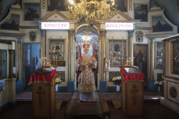 В Среду Светлой Седмицы епископ Василий совершил Божественную литургию в Туровце