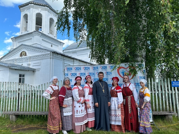 В Туровце прошел праздник посвященный Дню семьи, любви и верности