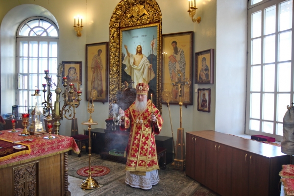 Накануне дня памяти свт. Алексия Московского епископ Василий совершил Всенощное бдение в Коряжме
