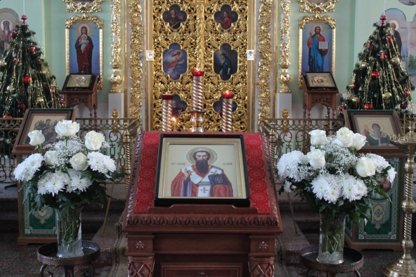 В день памяти свт. Василия Великого Литургию совершили в Свято-Лонгиновом храме