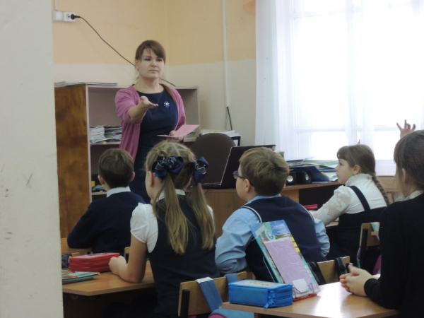 В Вельске прошел семинар для учителей на тему  «Использование различных форм и видов учебной деятельности на уроках ОРКСЭ»