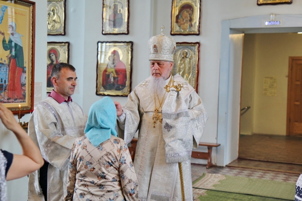 Накануне Вознесения Господня епископ Василий совершил Всенощное бдение в Коряжме