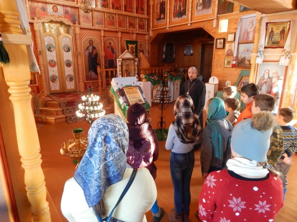 Воспитанники Каргопольской Воскресной школы посетили храм в Няндоме