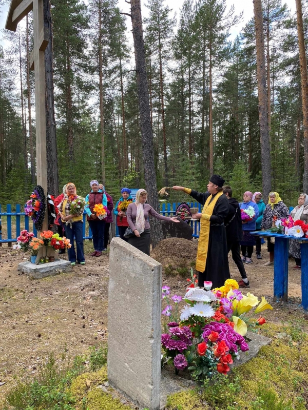 В Кулое освятили обновленное Прилукское мемориальное кладбище
