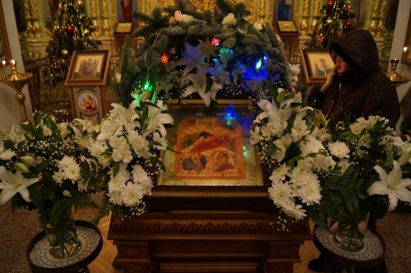 Всенощное бдение в храме прп. Лонгина Коряжемского накануне Рождества Христова