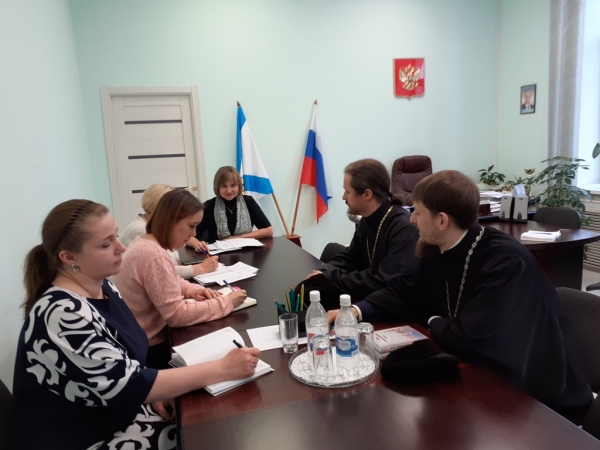 Руководители Отделов образования и молодежного служения встретились с Главой Котласского района