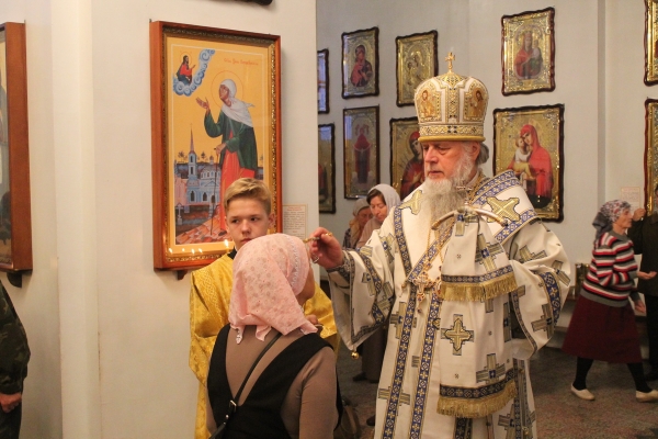Накануне праздника Рождества Пресвятой Богородицы епископ Василий совершил Всенощное бдение в Коряжме