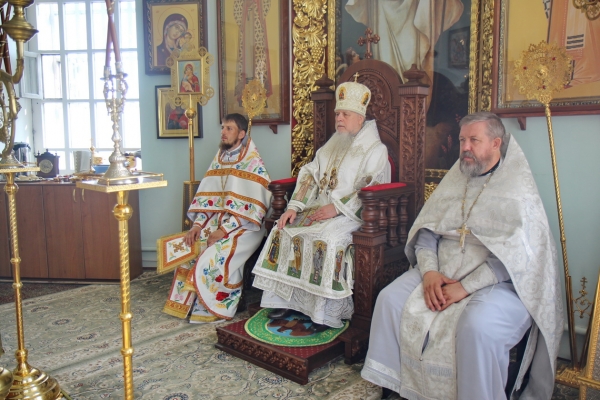 В праздник Преображения Господня епископ Василий совершил Литургию в Свято-Лонгиновом храме 