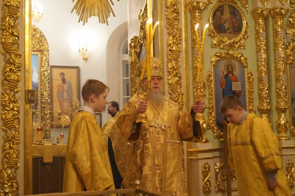 Епископ Василий совершил Всенощное бдение накануне дня памяти вмц. Варвары