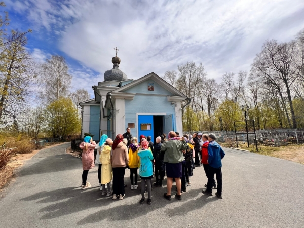 Учащиеся 4 школы г. Вельска посетили Успенский храм