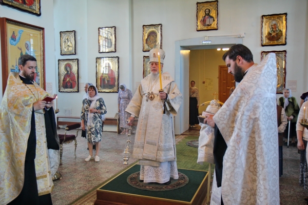 Накануне Вознесения Господня епископ Василий совершил Всенощное бдение в Коряжме